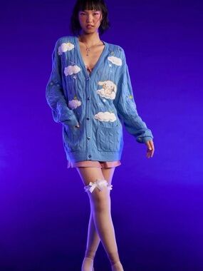 Hot Topic Cinnamon Roll SANRIO Cloud Cable Knit Sweater Cardigan Size S/M